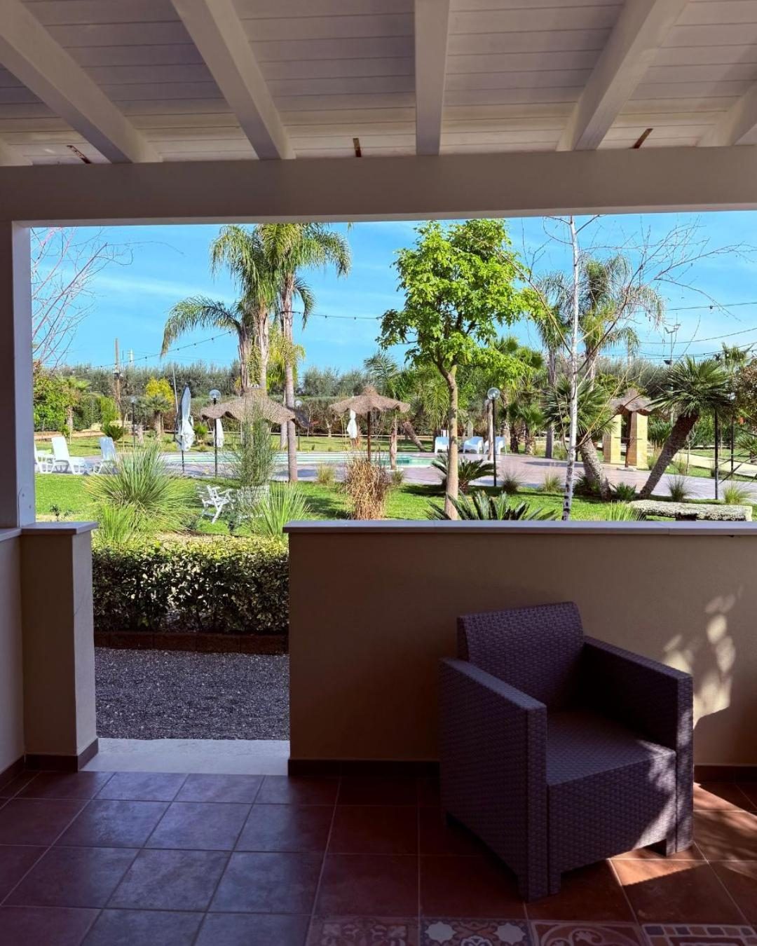 Relais San Giovanni · B&B con piscina a Castellaneta (Taranto), 