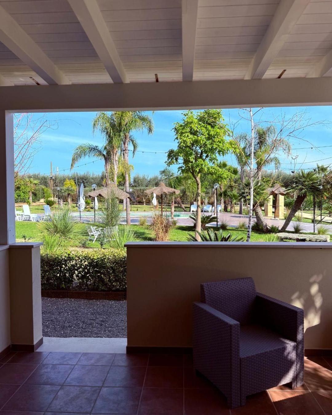 Relais San Giovanni · B&B con piscina a Castellaneta (Taranto), 